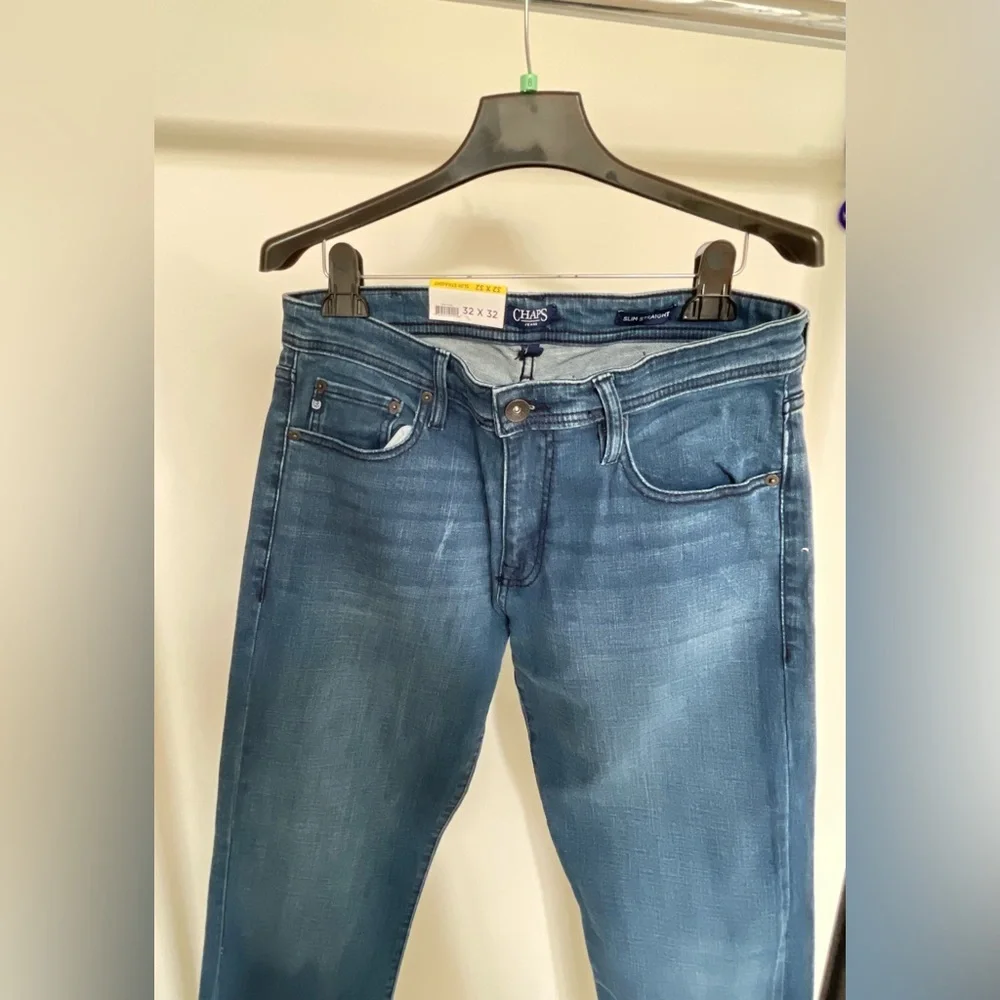 NWT Chaps Blue Slim Straight-Leg Jeans with Classic Fit 32x32